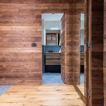 Hellochalet - Front Row With Balcony Overlooking The Cretaz Slopes *
